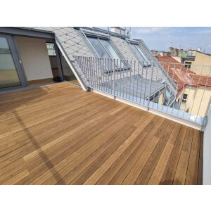 Holzterrasse bauen mit Terrassenholz aus Thermoesche